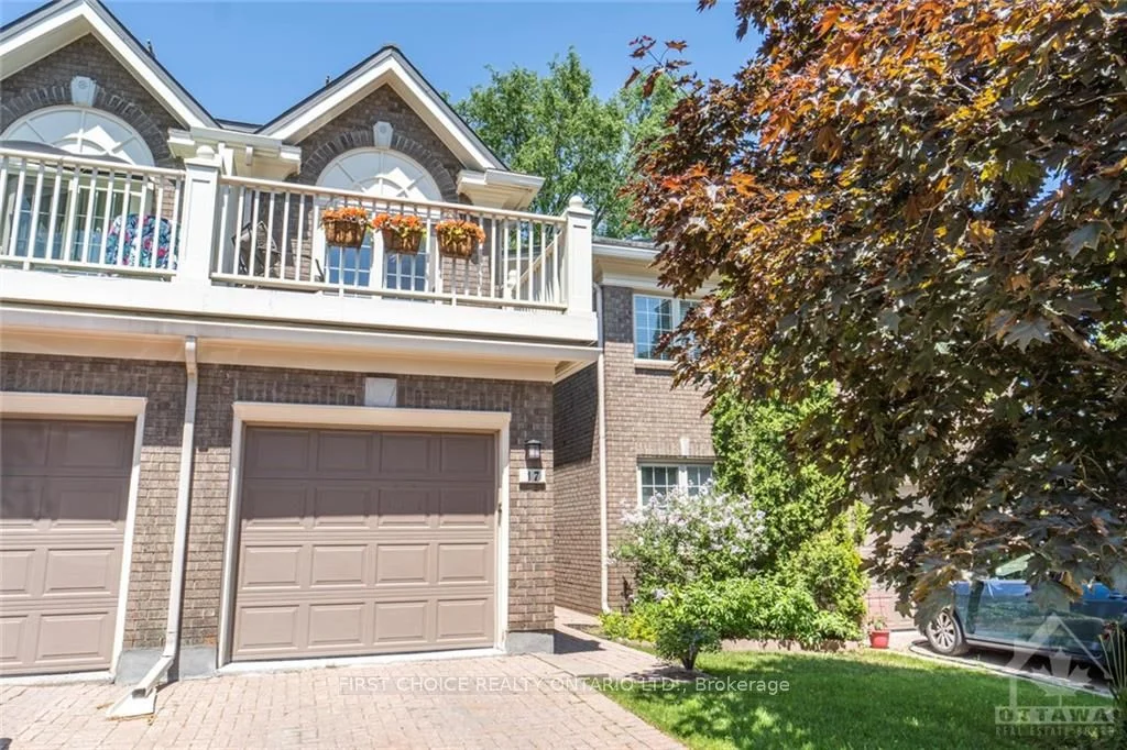 17 Waterford Way, Country Place - Pineglen - Crestview And Area, On K2e 7v4