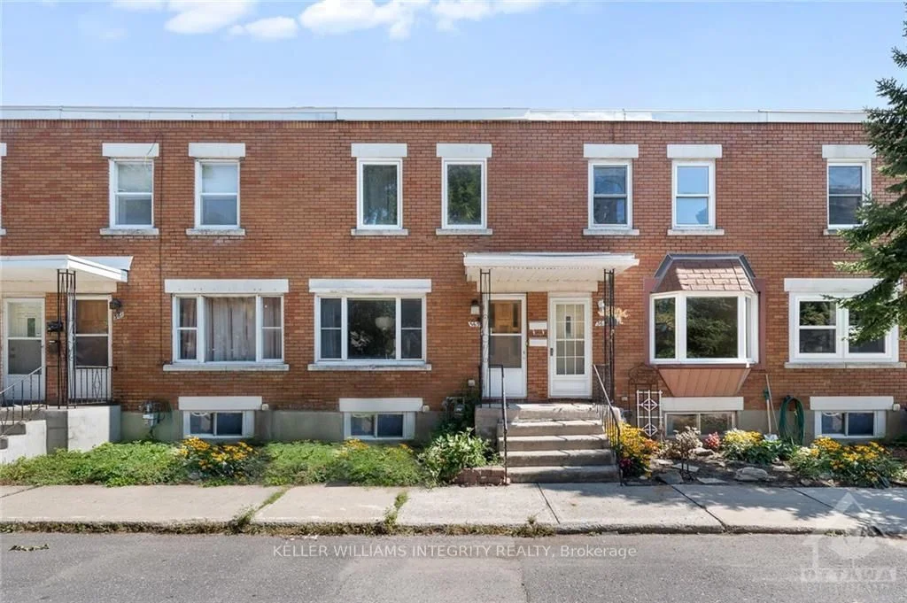 363 Larouche Street, Vanier And Kingsview Park, On K1l 7l1