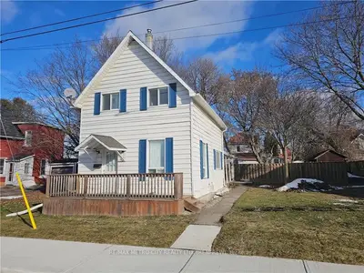 47 Lochiel Street S, Renfrew, On K7v 1w4