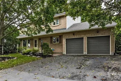 304 Liard Street, Stittsville - Munster - Richmond, On K2s 1j2