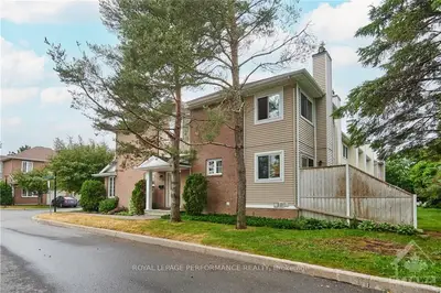 54 Stonebriar Drive, South Of Baseline To Knoxdale, On K2g 5x9