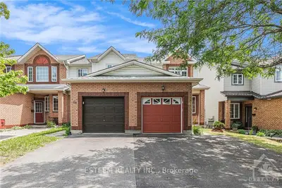 66 CARWOOD Circle, Overbrook - Castleheights and Area, ON K1K 4V4