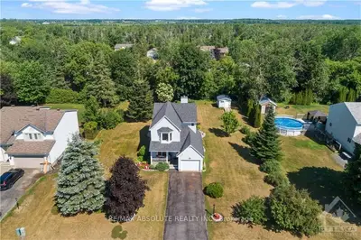 5749 ANDRASI Crescent, Greely - Metcalfe - Osgoode - Vernon and Area, ON K0A 2W0