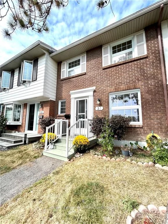 31 MONTEREY Drive, South of Baseline to Knoxdale, ON K2H 7A9