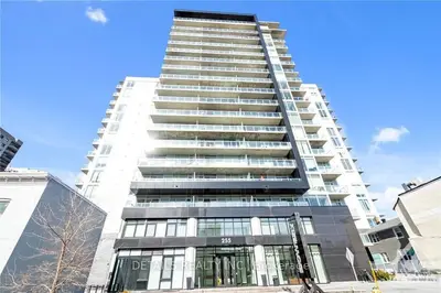 255 Bay Street 1105, Ottawa Centre, On K1r 0c5