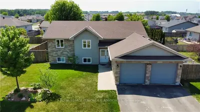 2004 Sandstone Crescent, Petawawa, On K8h 0a6