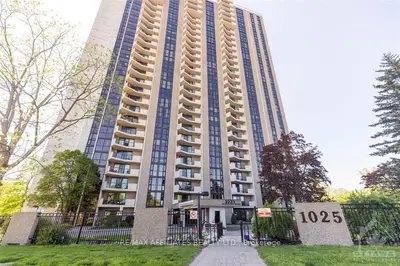 1025 RICHMOND Road 1407, Woodroffe, ON K2B 8G8