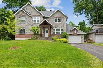480 THESSALY Circle, Alta Vista and Area, ON K1H 5W5