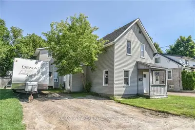 279 Metcalfe Street, Pembroke, On K8a 2v8