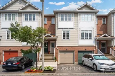 341 WIFFEN, Bells Corners and South to Fallowfield, ON K2H 1G3