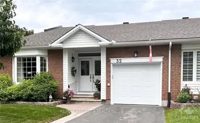 32 Grand Harbour Court, Stittsville - Munster - Richmond, On K2s 1h1