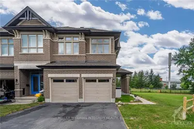 798 Carnelian Crescent, Blossom Park - Airport And Area, On K1x 0a8