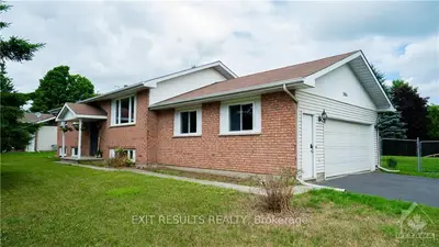 3261 FETTERLY DRIVE Drive, Greely - Metcalfe - Osgoode - Vernon and Area, ON K0A 2G0