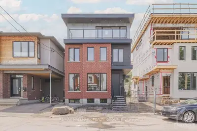 136 Carillon Street B, Vanier And Kingsview Park, On K1l 5y3