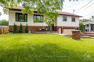32 Bradley Street, Stittsville - Munster - Richmond, On K2s 1n1