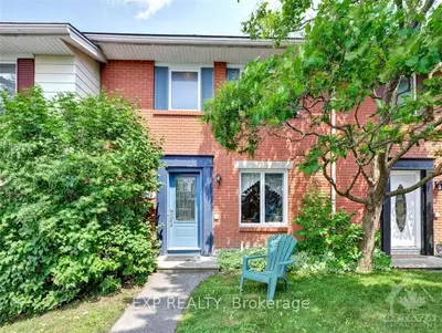 2696 DRAPER Avenue, Parkway Park - Queensway Terrace S and Area, ON K2H 6Z9