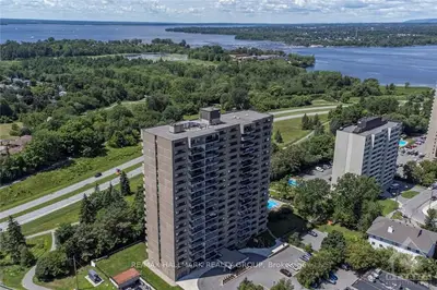 1195 Richmond Road 1102, Woodroffe, On K2b 8e4