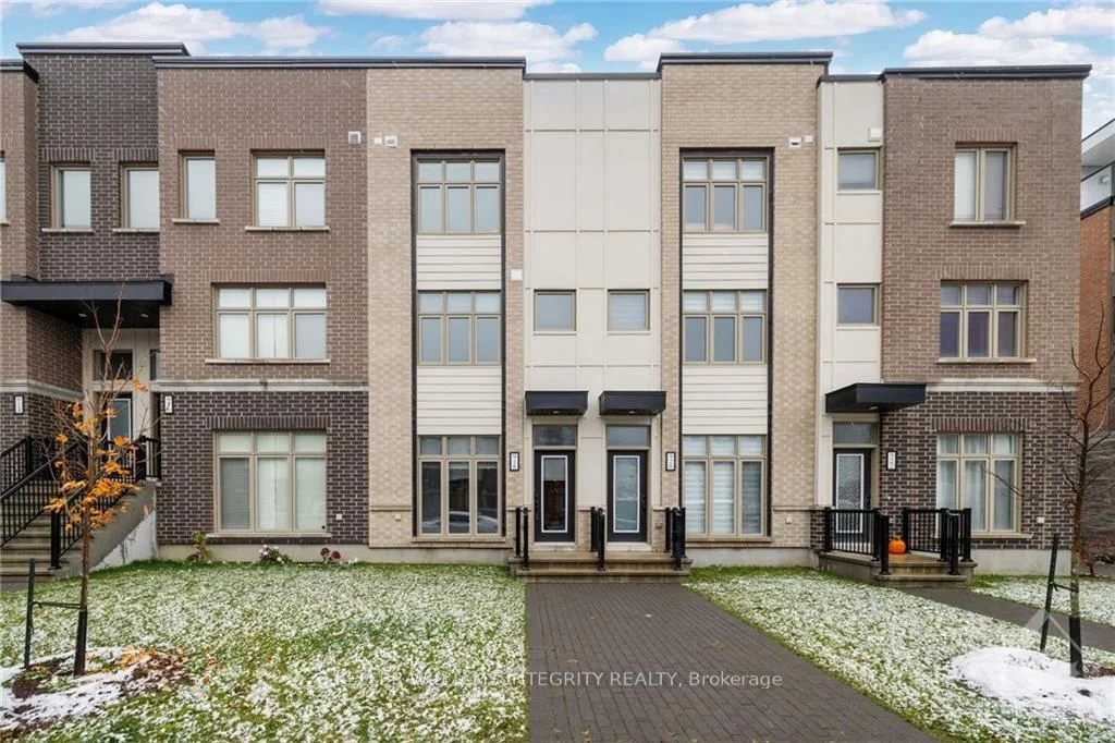 918 Moses Tennisco Street, Manor Park - Cardinal Glen And Area, On K1k 0p9