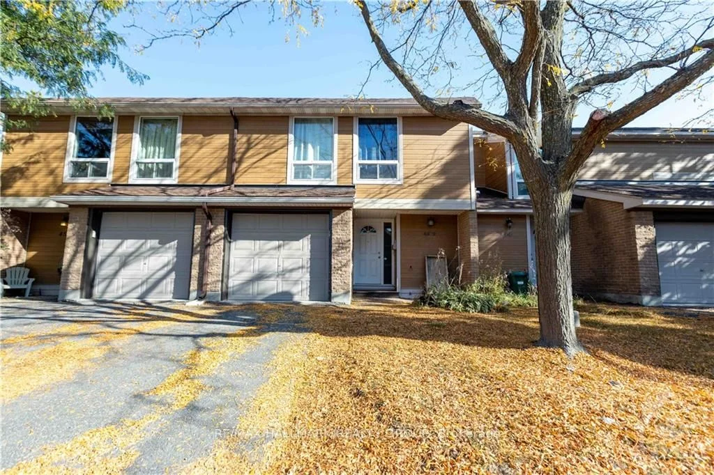4579 CARRINGTON Place, Cyrville - Carson Grove - Pineview, ON K1B 4P8
