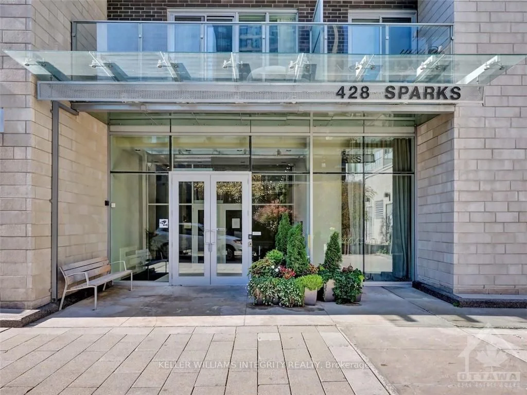 428 Sparks Street 1807, Ottawa Centre, On K1r 0b3