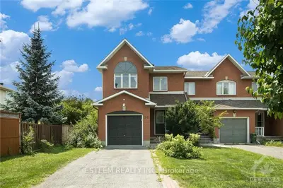 34 THORNBURY Crescent, South of Baseline to Knoxdale, ON K2G 6C5