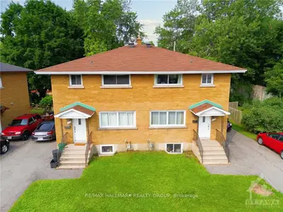 1116-1118 Woodroffe Avenue, Parkway Park - Queensway Terrace S And Area, On K2c 2t1