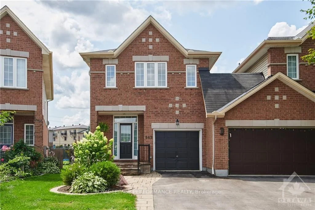 843 Schooner Crescent, Blossom Park - Airport And Area, On K1v 1y2