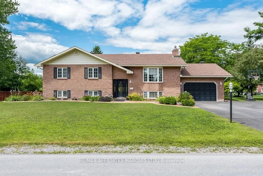 53 MECHANIC Street E, North Glengarry, ON K0C 1T0