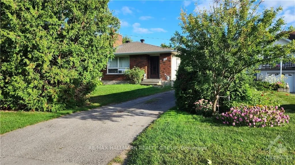 1570 Goth Avenue, Blossom Park - Airport And Area, On K1t 1e4
