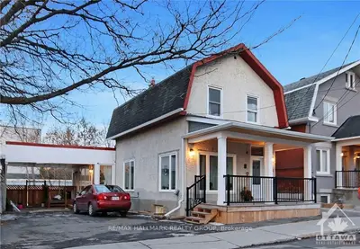 9c Marier Avenue, Vanier And Kingsview Park, On K1l 5s6