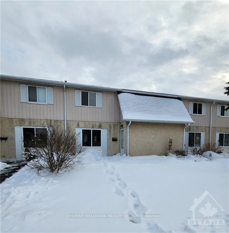 1554 BEAVERPOND Drive C, Cyrville - Carson Grove - Pineview, ON K1B 3R9