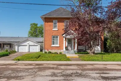15 Crawford Street, Whitewater Region, On K0j 1k0