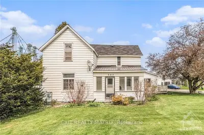 689 St Lawrence Street, North Dundas, On K0c 2k0