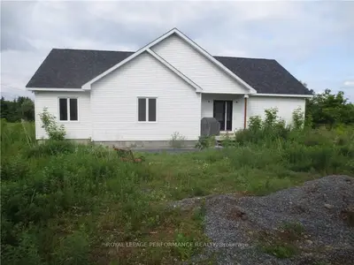 21478 Maccuaig Drive, South Glengarry, On K0c 1g0