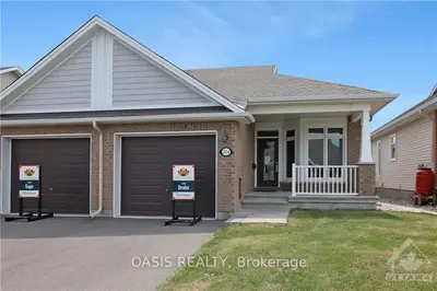 204 Maygrass Street, Stittsville - Munster - Richmond, On K2s 2k6