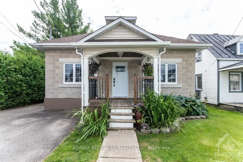 1170 Labrosse Street, Hawkesbury, On K0b 1p0