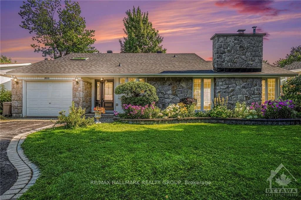 2006 Woodglen Crescent, Beacon Hill North - South And Area, On K1j 6g4