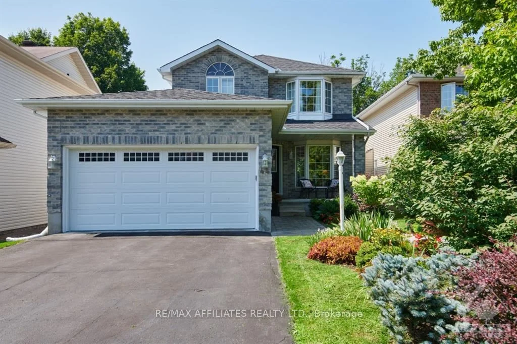 44 STONEPATH Crescent, Stittsville - Munster - Richmond, ON K2S 1S4