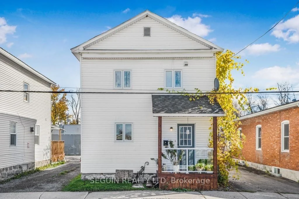 233 Genevieve Street, Hawkesbury, On K6a 2l8