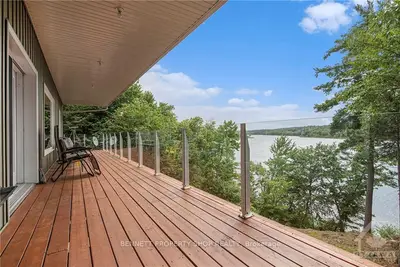 1377 Sand Road, Laurentian Hills, On K0j 1j0