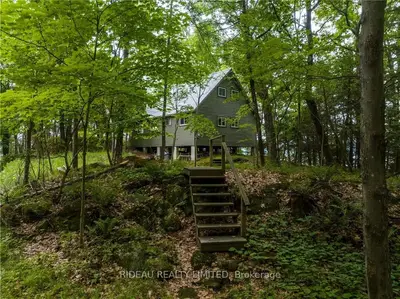 372 FOLLY Road, Rideau Lakes, ON K0G 1E0