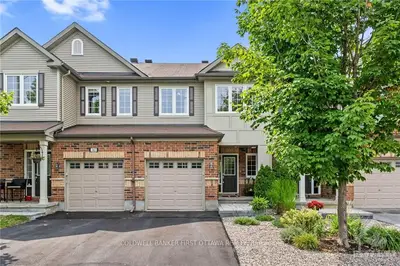 360 Aldworth, Stittsville - Munster - Richmond, On K2s 0m9