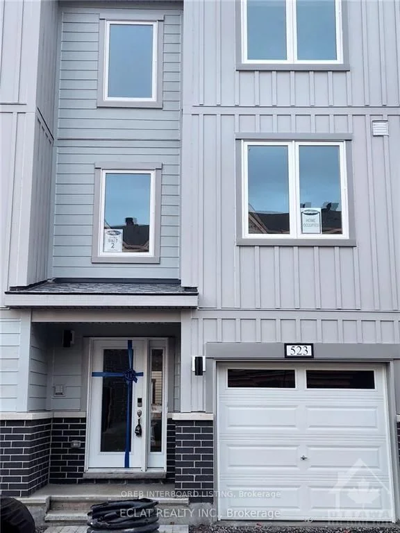523 WOVEN N, Stittsville - Munster - Richmond, ON K2S 3B2