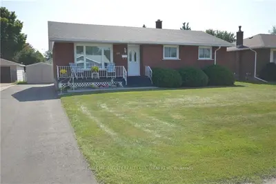 171 Simpson Avenue, Renfrew, On K7v 2p4