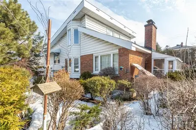2409 Carlsen Avenue, Billings Bridge - Riverside Park And Area, On K1v 8e9