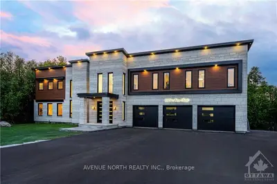6979 MASON Street, Greely - Metcalfe - Osgoode - Vernon and Area, ON K1S 4N8