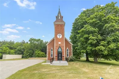 7005 County Road 29 Road, Elizabethtown-kitley, On K6v 5t4