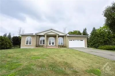 2742 Johannes Street, Greely - Metcalfe - Osgoode - Vernon And Area, On K0a 2p0