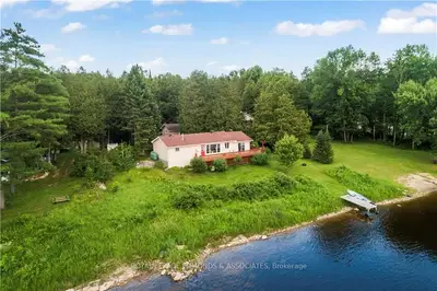 787b Rapid Road, Whitewater Region, On K0j 2l0