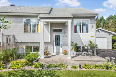 528 B Devista Street, Alfred And Plantagenet, On K0b 1a0